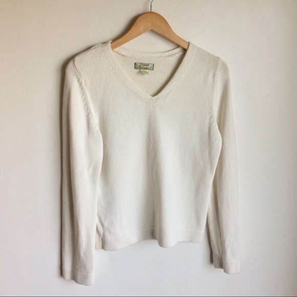 Tommy Bahama Sweaters - Tommy Bahamas Cream V Neck Sweater Size L.   A4
